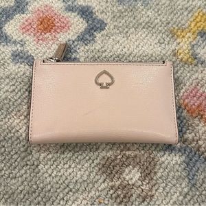 Kate Spade bifold slim wallet. Cream.